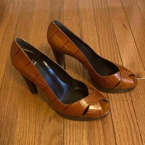 😍 CLASSY STUART WEITZMAN HIGH 4” PEEP TOE PLATFORM HEELS LEATHER NWOT READ DESC